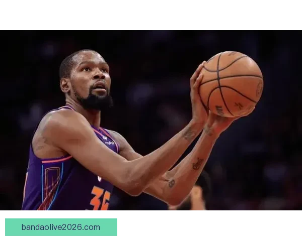 杜兰特独砍四十余分客场逆转险胜关键失误险些葬送胜利